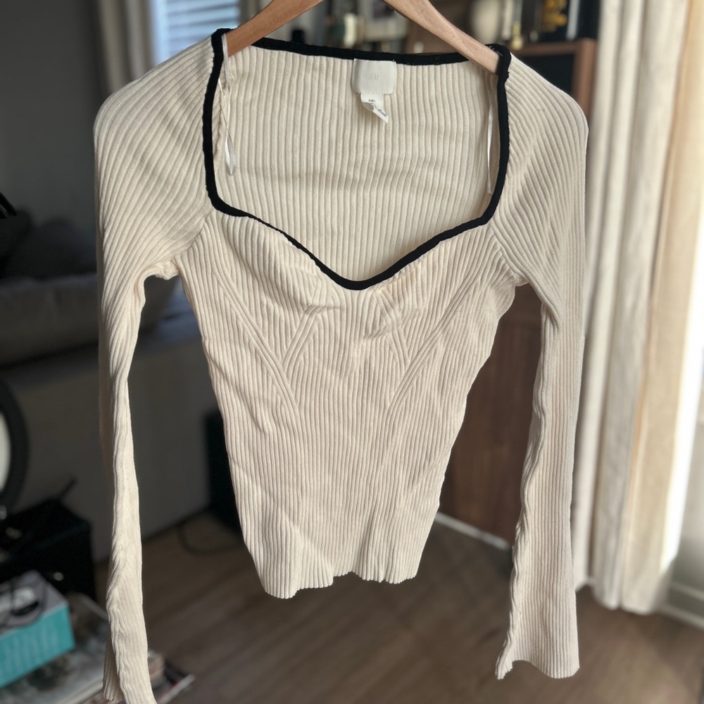 H&M Piped Sweater